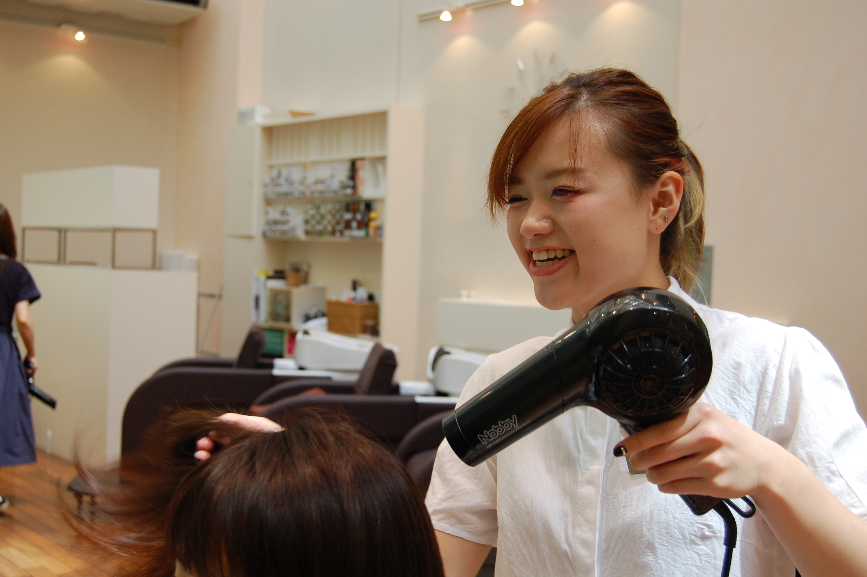 西日本ヘアメイクカレッジ　天王寺　Mio校