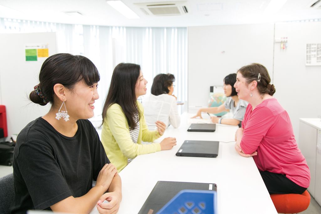 ECC国際外語専門学校 の特長 2